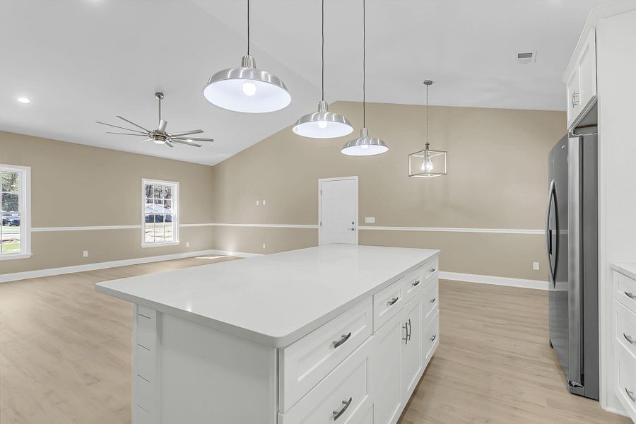 Spacious, unfurnished interior of a new home in , Round O (Image 28).