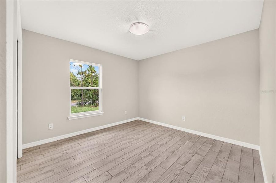 Spacious, unfurnished interior of a new home in , Ocala (Image 25).