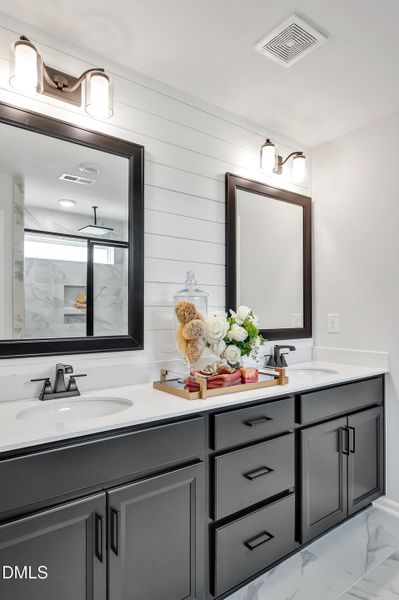 Watauga Primary Bath