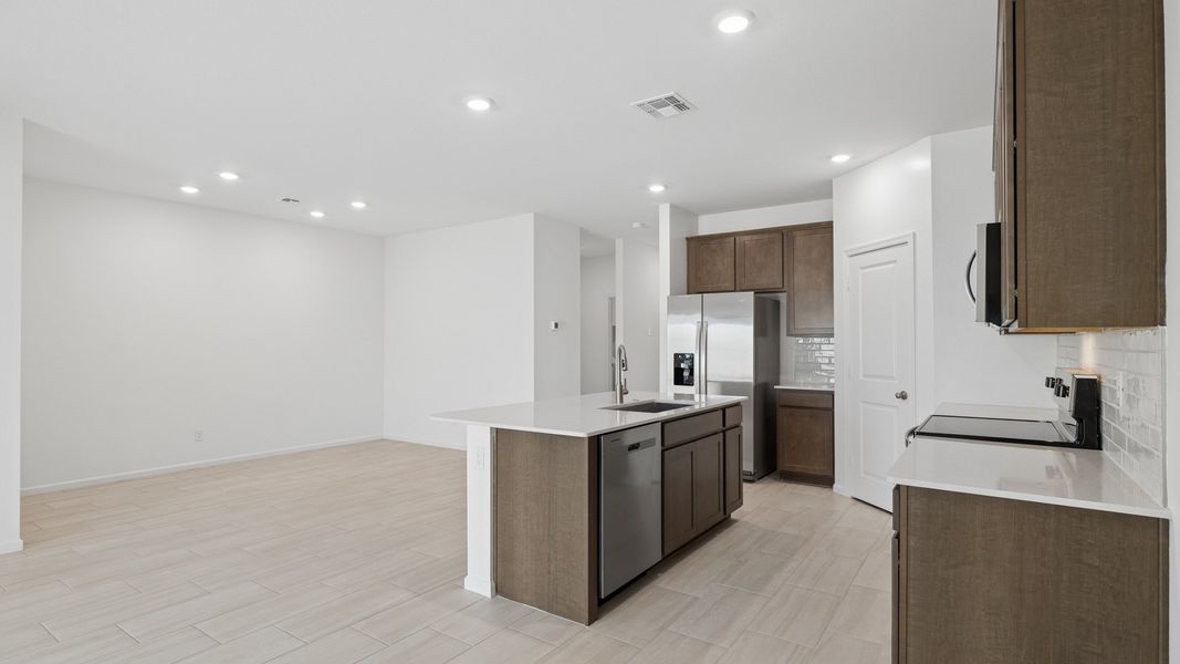 Furnished interior view inside a new home in Copper Falls, Buckeye (Image 8).