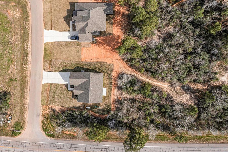 Image 6 of a home in Oakwood Ranch.