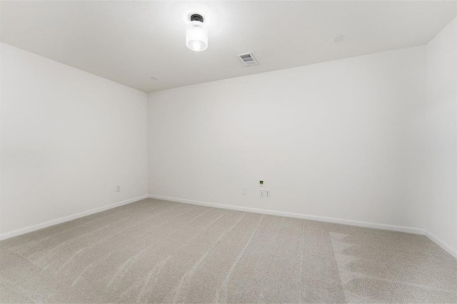 Spacious, unfurnished interior of a new home in La Terra, Celina (Image 12).