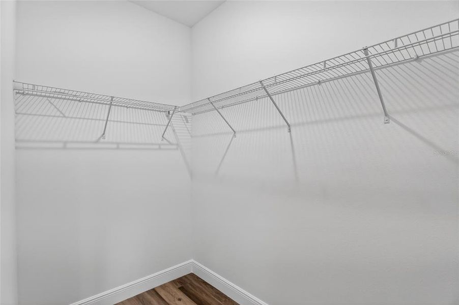 Spacious, unfurnished interior of a new home in , Citrus Springs (Image 19).