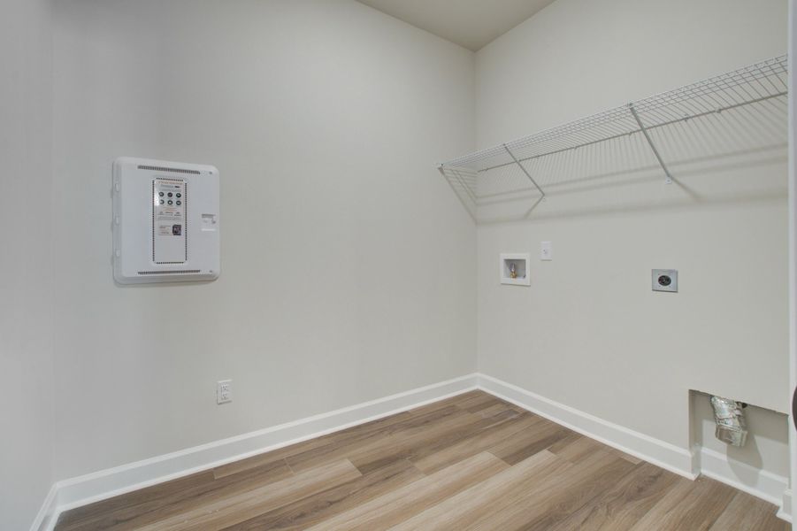 Spacious, unfurnished interior of a new home in , Summerville (Image 20).