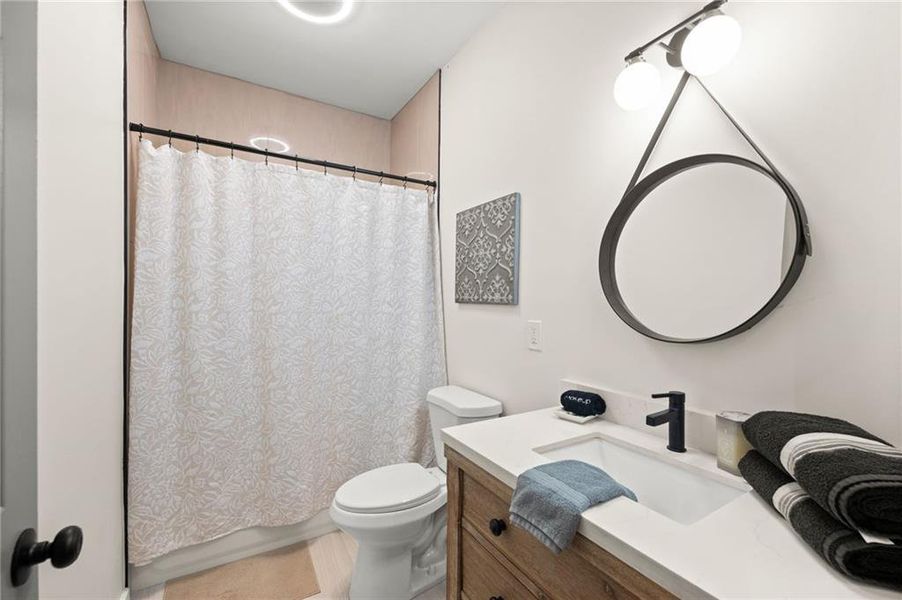 Furnished interior view inside a new home in , Dahlonega (Image 12).