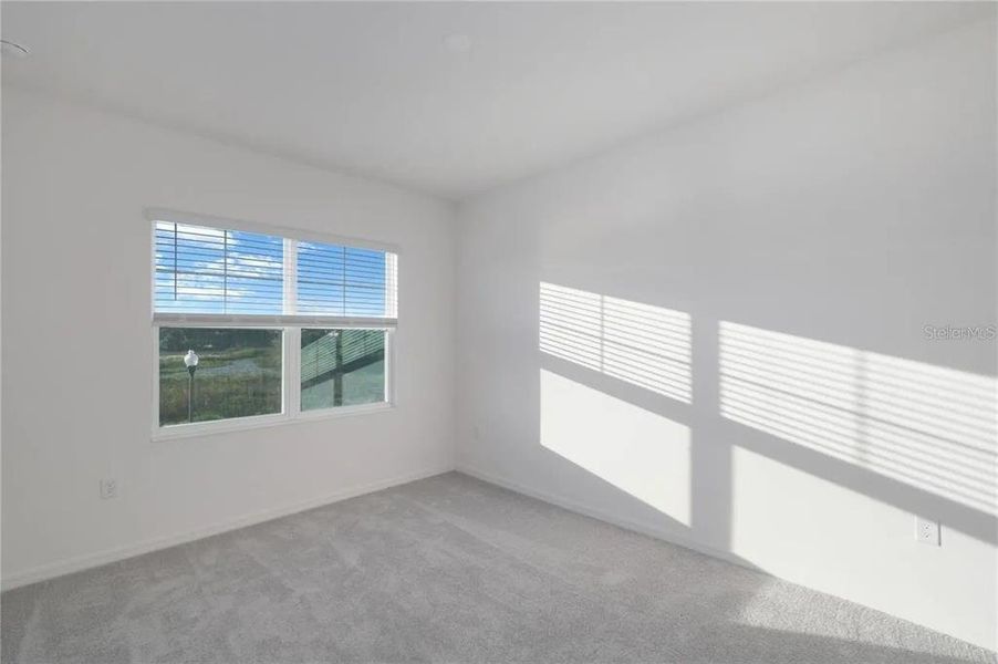 Spacious, unfurnished interior of a new home in , Winter Garden (Image 11).