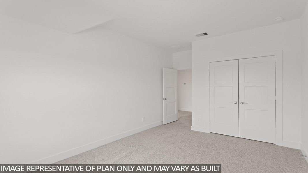 Spacious, unfurnished interior of a new home in Silverthorne, Conroe (Image 20). Spacious, unfurnished interior of a new home in Silverthorne, Conroe (Image 20).