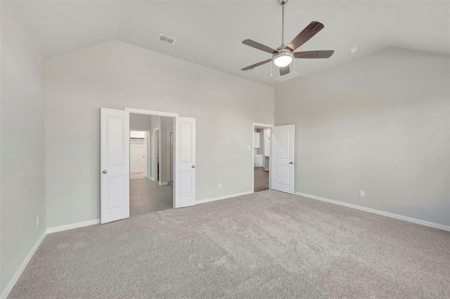 Spacious, unfurnished interior of a new home in Lily Creek at Sutton Fields, Aubrey (Image 22).