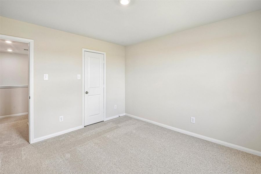 Spacious, unfurnished interior of a new home in Trails at Cochran Ranch, Waller (Image 20). Spacious, unfurnished interior of a new home in Trails at Cochran Ranch, Waller (Image 20).
