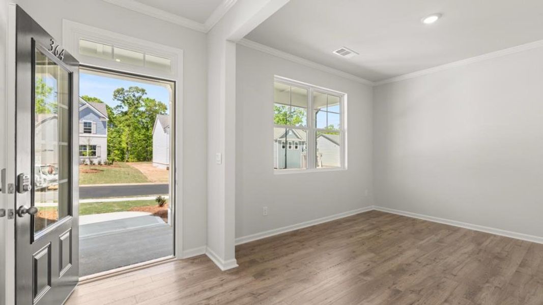 Spacious, unfurnished interior of a new home in Parkside at Carter Grove, Cartersville (Image 8).