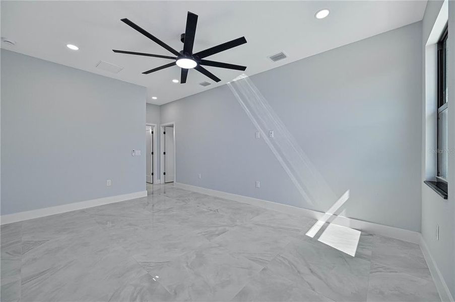 Spacious, unfurnished interior of a new home in , Cape Coral (Image 30). Spacious, unfurnished interior of a new home in , Cape Coral (Image 30).