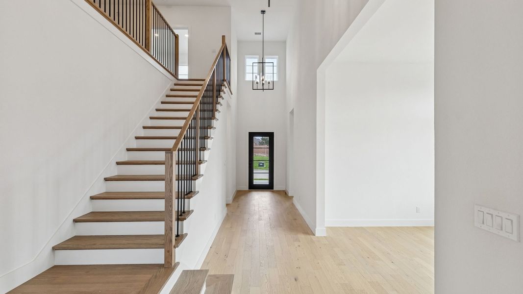 Representative unfurnished interior of a home built from the Reese II by Southgate Homes in The Reserve at Watters, Allen (Image 10).