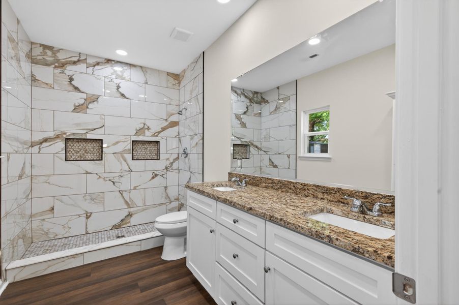 Furnished interior view inside a new home in , North Charleston (Image 7).