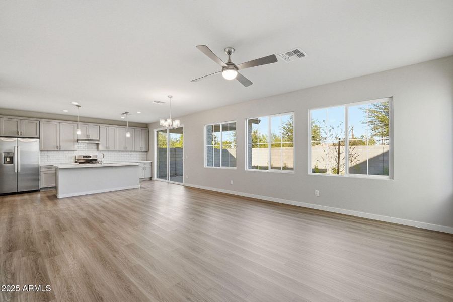 6568 N 15TH DR, Phoenix, AZ 85015