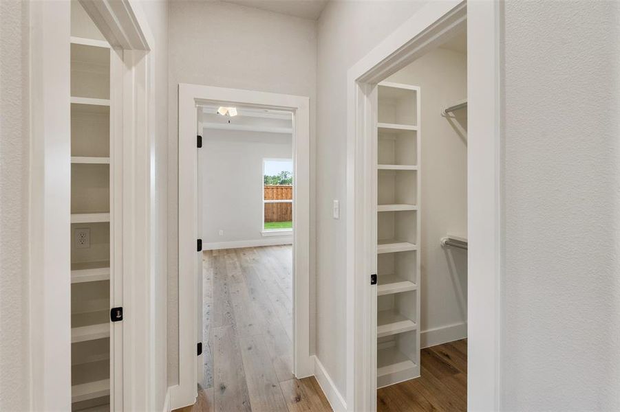 Spacious, unfurnished interior of a new home in , Mabank (Image 28).