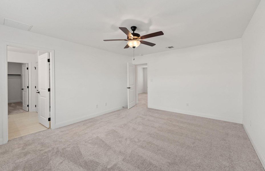 Spacious, unfurnished interior of a new home in Patterson Ranch, Georgetown (Image 20).