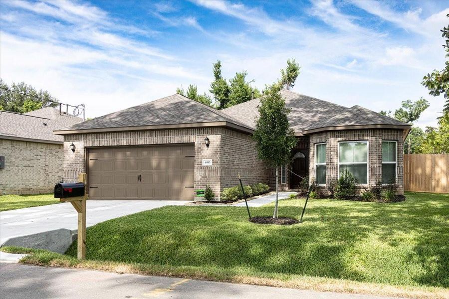 Front exterior of a new home in , Houston, TX, highlighting curb appeal (Image 2). Front exterior of a new home in , Houston, TX, highlighting curb appeal (Image 2).