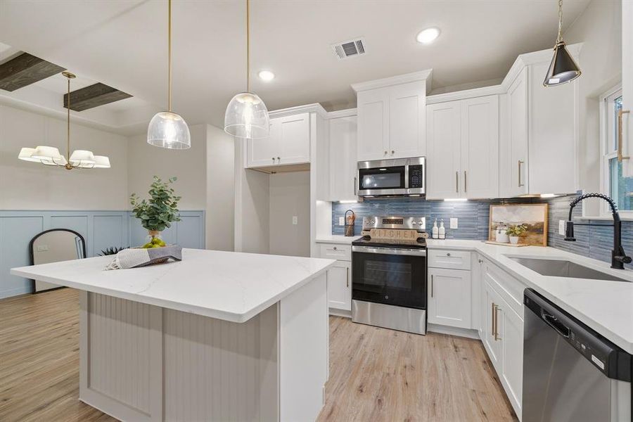 Furnished interior view inside a new home in , Granbury (Image 10).