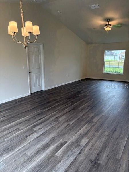 Spacious, unfurnished interior of a new home in , Ocala (Image 20).