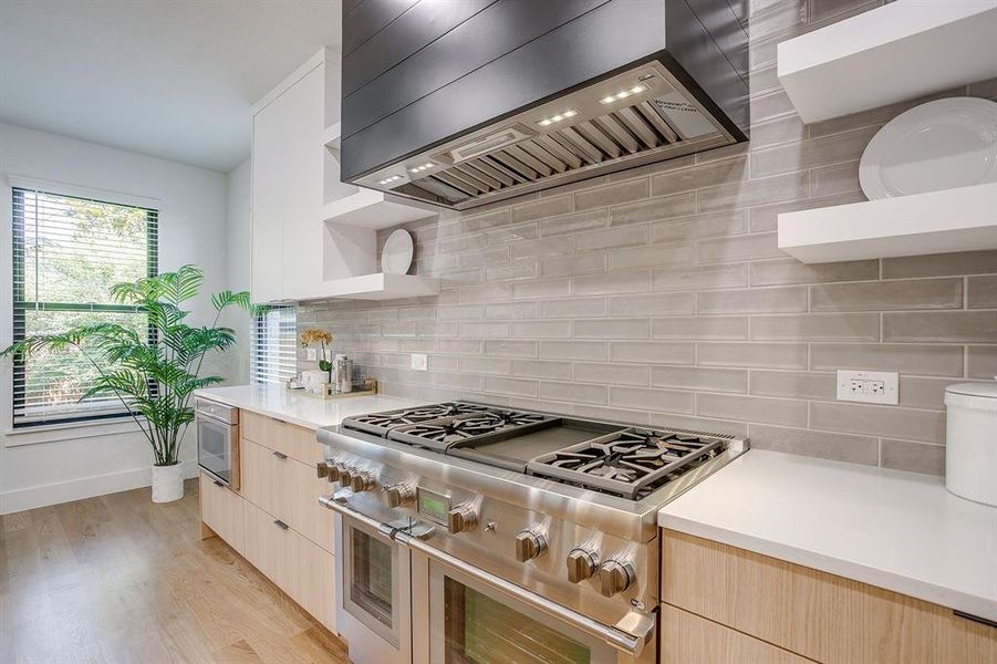 Furnished interior view inside a new home in , Fort Worth (Image 9). Furnished interior view inside a new home in , Fort Worth (Image 9).