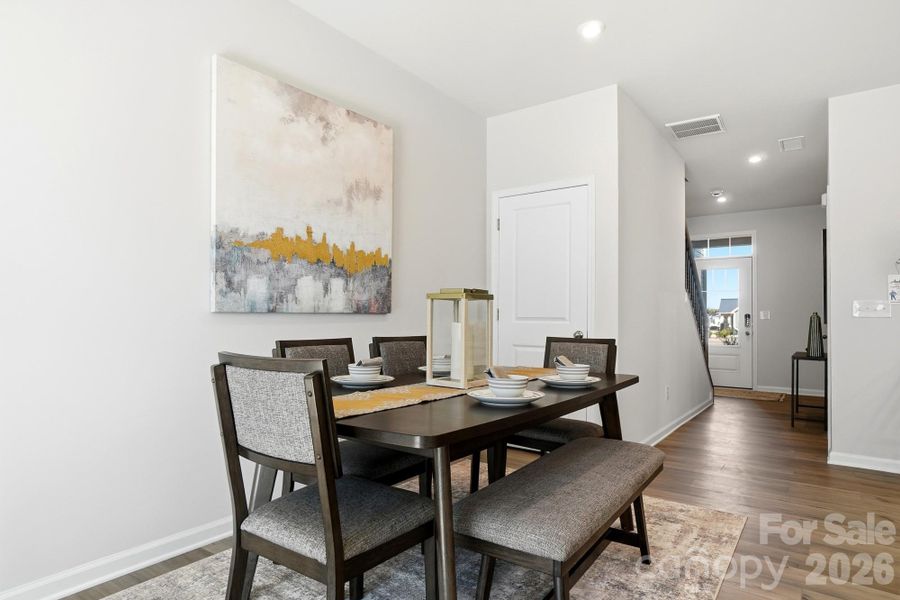 For representation purposes of floorplan only, actual homesite is under construction and design and structural options may vary For representation purposes of floorplan only, actual homesite is under construction and design and structural options may vary