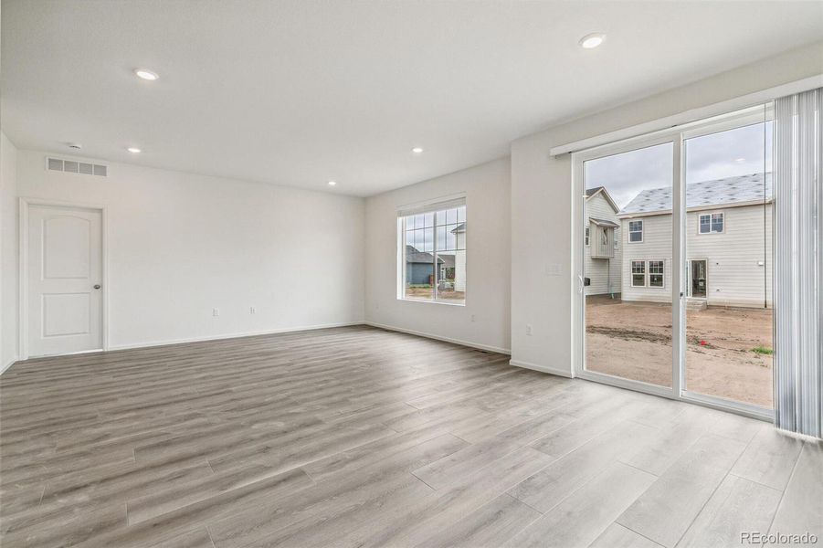 Spacious, unfurnished interior of a new home in Farmlore, Brighton (Image 31).