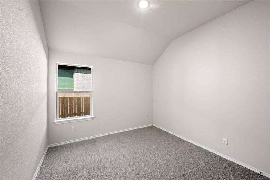 Spacious, unfurnished interior of a new home in Summer Crest, Fort Worth (Image 30).