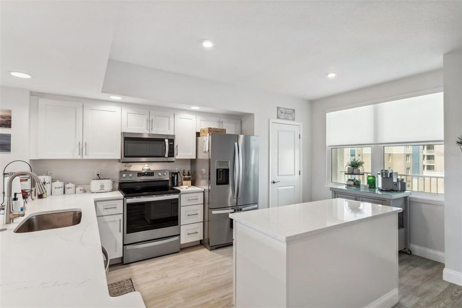 Furnished interior view inside a new home in , Largo (Image 27).