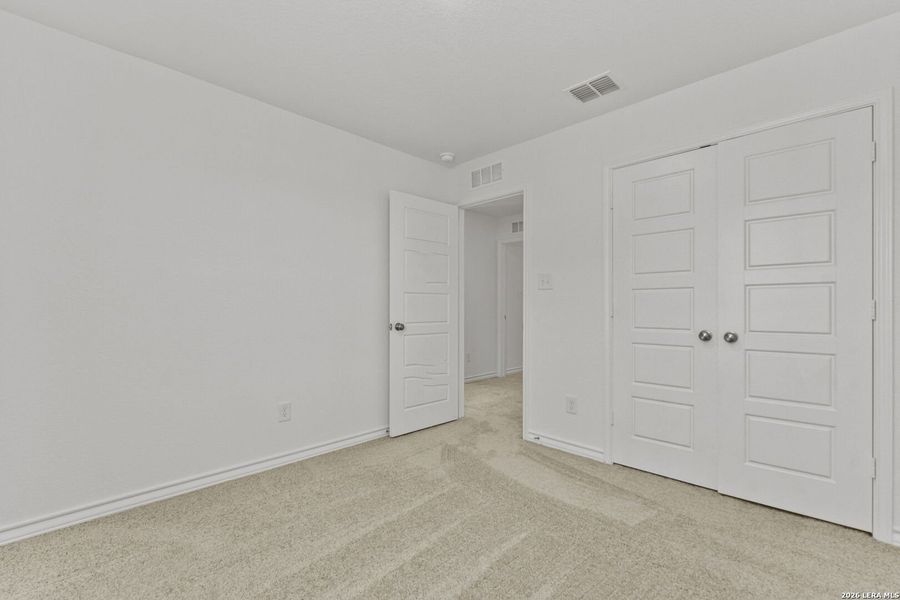 Spacious, unfurnished interior of a new home in Corley Farms, Boerne (Image 43).