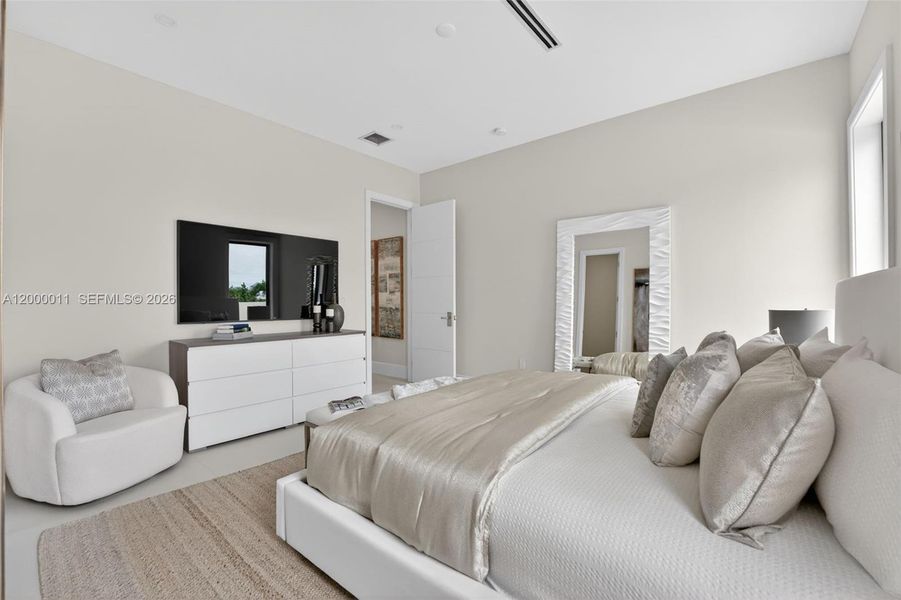 Furnished interior view inside a new home in , Fort Lauderdale (Image 38).