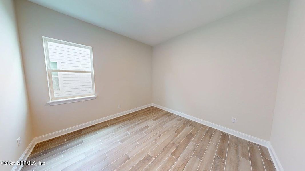 Spacious, unfurnished interior of a new home in RiverTown - Ravines, St. Johns (Image 18).