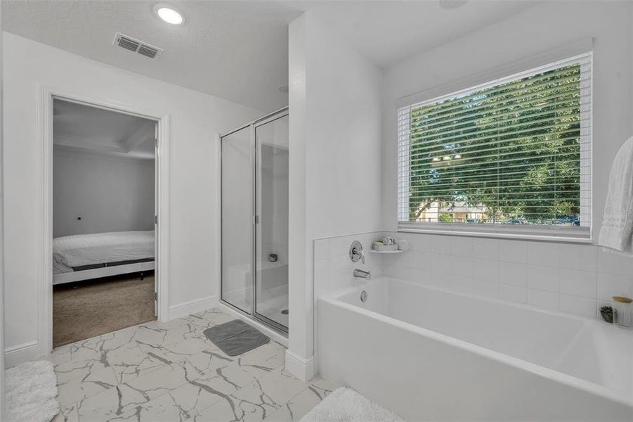Furnished interior view inside a new home in , Leesburg (Image 10).