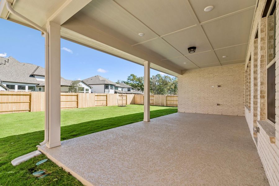 Welcome to The Bluffwood by David Weekley Homes. Move-In-Ready Now!