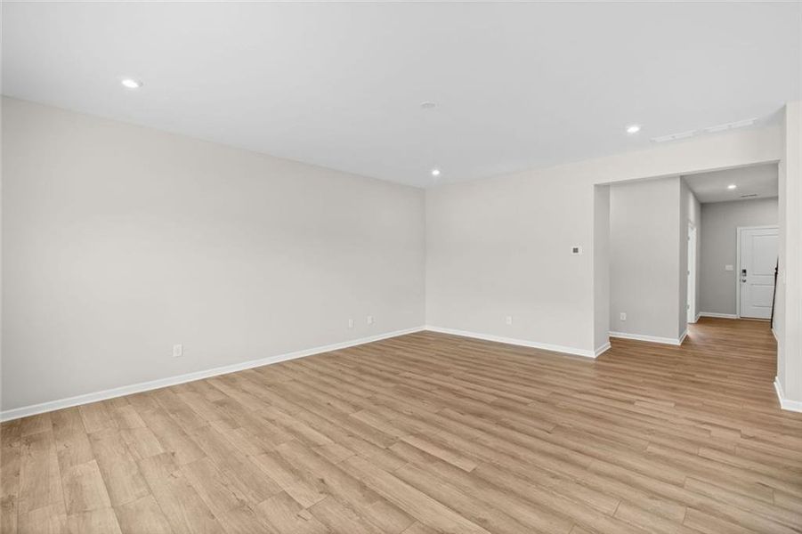 Spacious, unfurnished interior of a new home in Three Rivers, Rome (Image 11). Spacious, unfurnished interior of a new home in Three Rivers, Rome (Image 11).