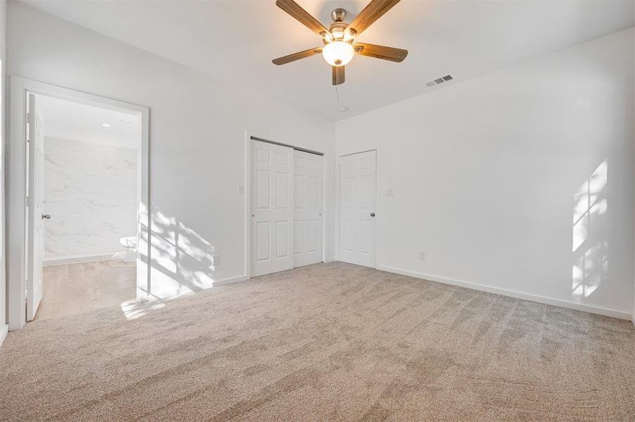 Spacious, unfurnished interior of a new home in , Cooper (Image 22).