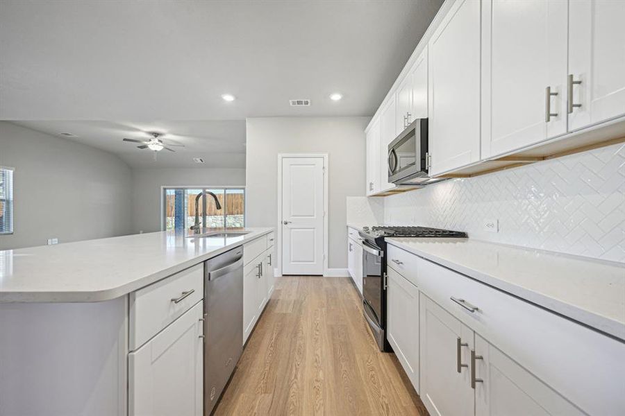 Photo is not of the actual home, but is an inspirational photo of builder’s model home and may depict options, furnishings, and/or decorator features that are not included.