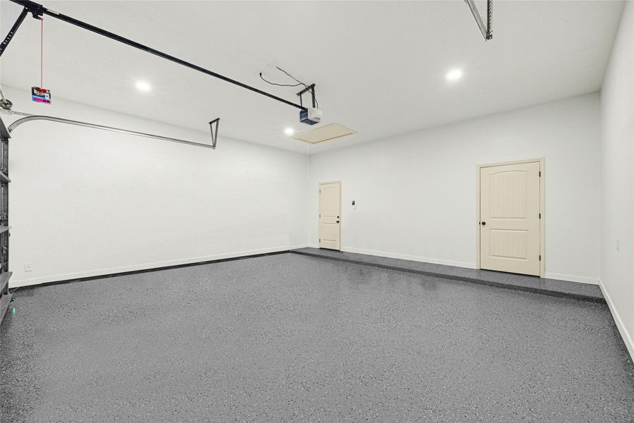 10 ft. ceilings continue over to garage, perfect for your lifted trucks or toys. 10 ft. ceilings continue over to garage, perfect for your lifted trucks or toys.