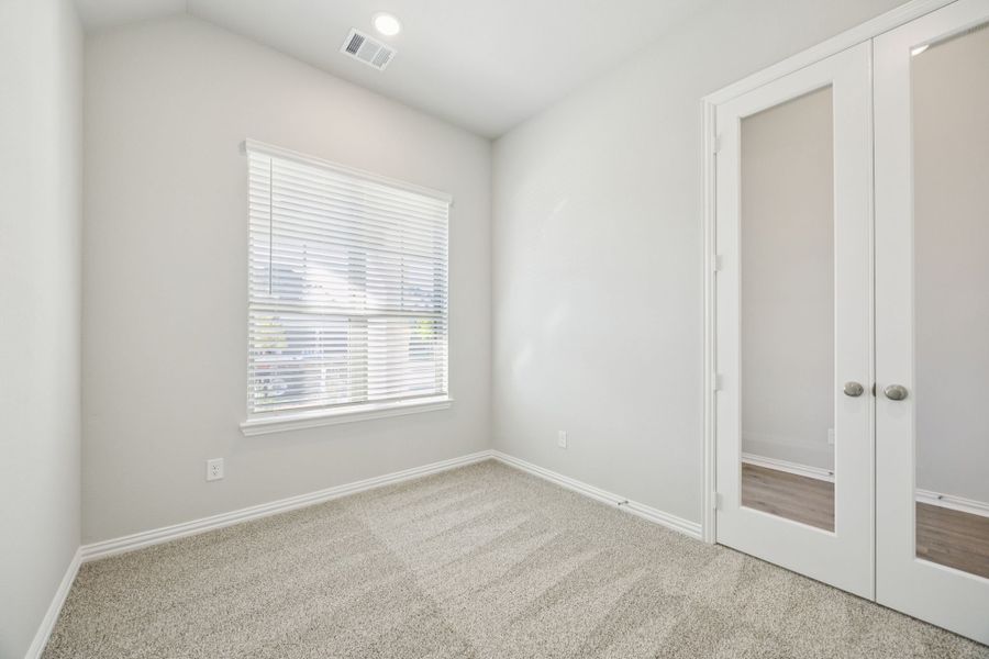 Spacious, unfurnished interior of a new home in Avondale, Fate (Image 15).