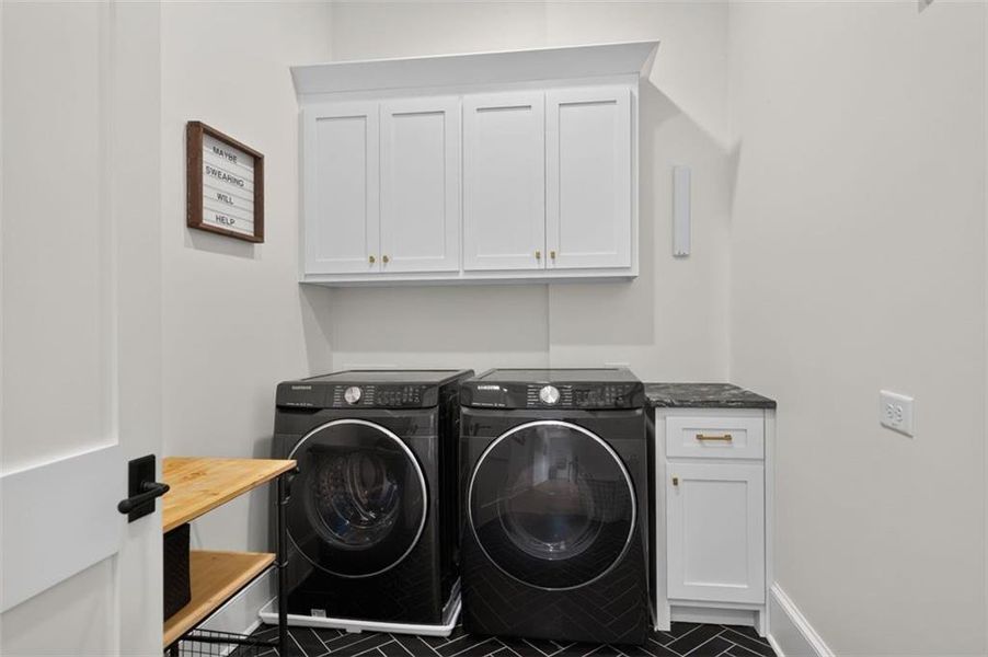 Furnished interior view inside a new home in , Alpharetta (Image 36).