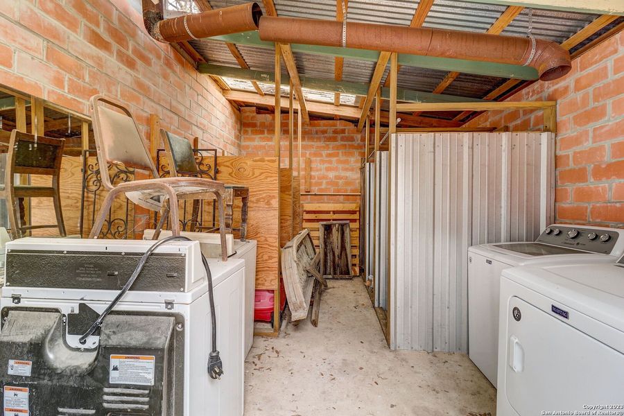 Image 71 of a home in .