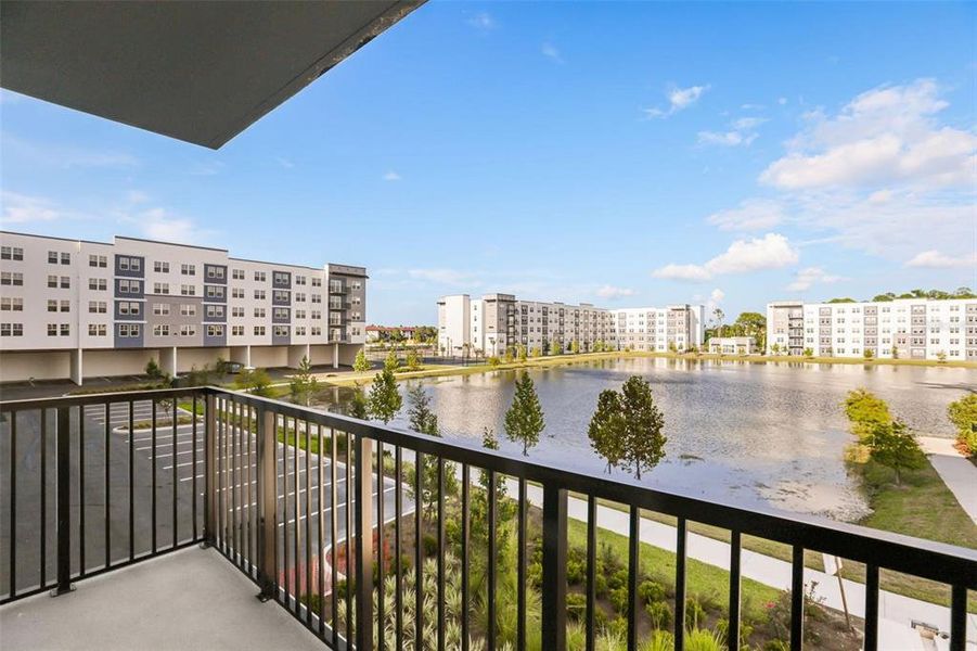 Condo located in Orlando, FL showcasing its design and architecture (Image 3). Condo located in Orlando, FL showcasing its design and architecture (Image 3).