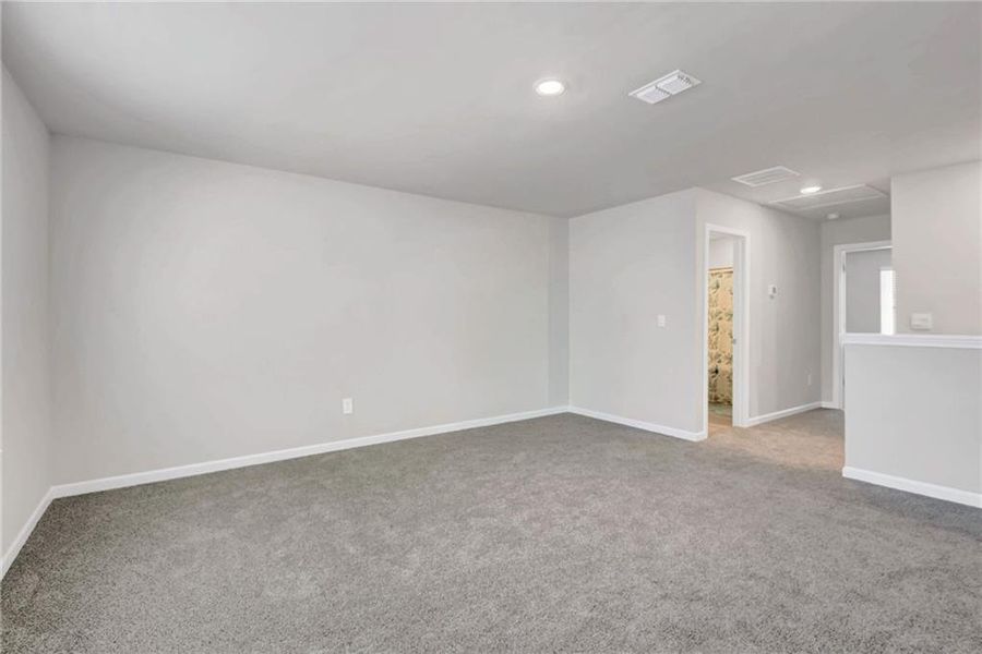Spacious, unfurnished interior of a new home in , Canton (Image 25).