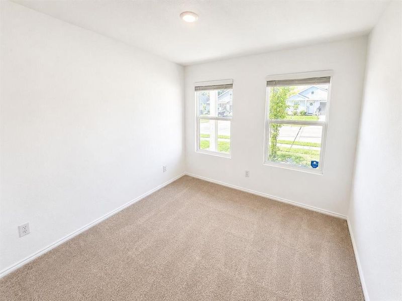 Spacious, unfurnished interior of a new home in Wright Farms: Watermill Collection, Dallas (Image 12).