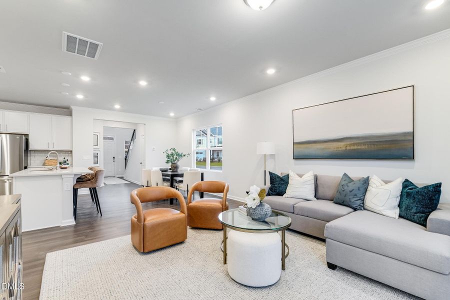 SUN_TripleCrown_Pic_Davidson-11