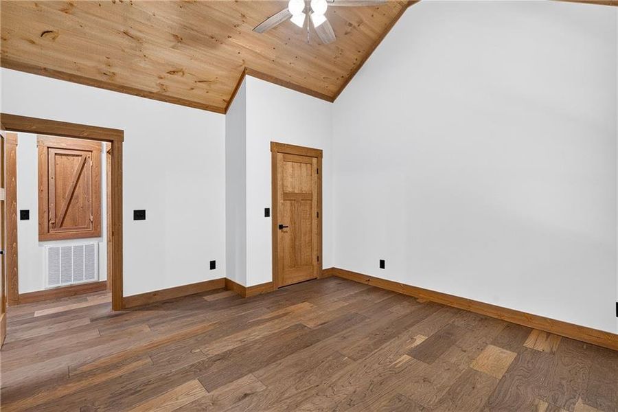 Spacious, unfurnished interior of a new home in , Talking Rock (Image 16). Spacious, unfurnished interior of a new home in , Talking Rock (Image 16).