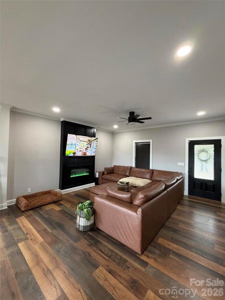 Furnished interior view inside a new home in , Shelby (Image 9).