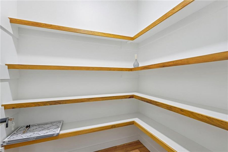 Spacious, unfurnished interior of a new home in , Atlanta (Image 23).