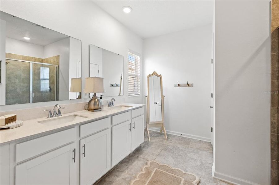 Furnished interior view inside a new home in Wellness Ridge, Clermont (Image 35).