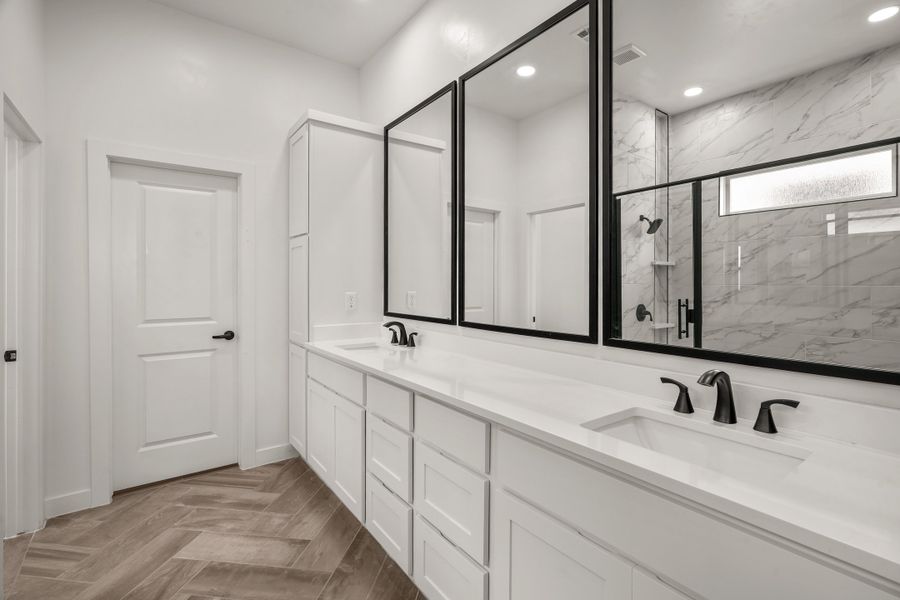 Representative furnished interior of a home built from the Sand Hills by LEH. Homes in Tierra Del Este 90, El Paso (Image 18). Representative furnished interior of a home built from the Sand Hills by LEH. Homes in Tierra Del Este 90, El Paso (Image 18).