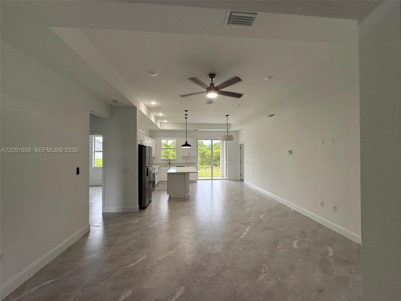 Spacious, unfurnished interior of a new home in , Lehigh Acres (Image 15).